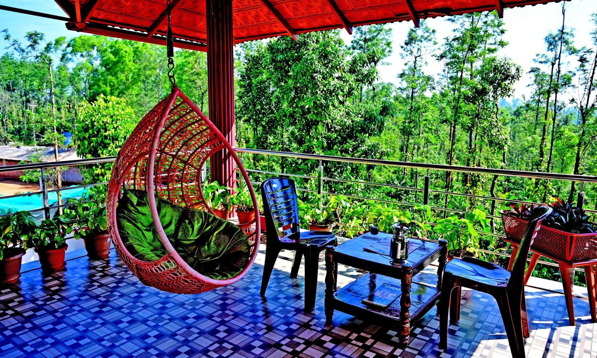 Hulihara Homestay - Full Villa, Coffee Estate & Balcony View サクルシュプール エクステリア 写真