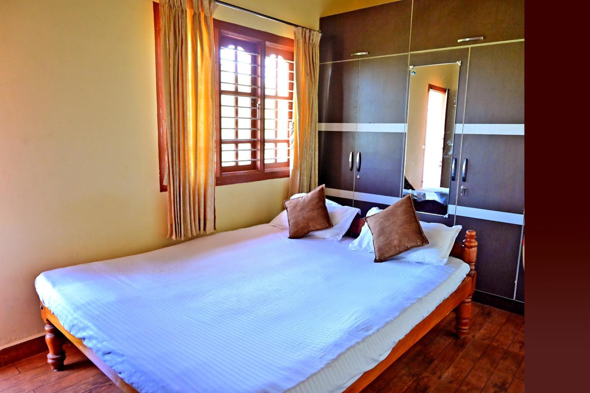 Hulihara Homestay - Full Villa, Coffee Estate & Balcony View サクルシュプール エクステリア 写真