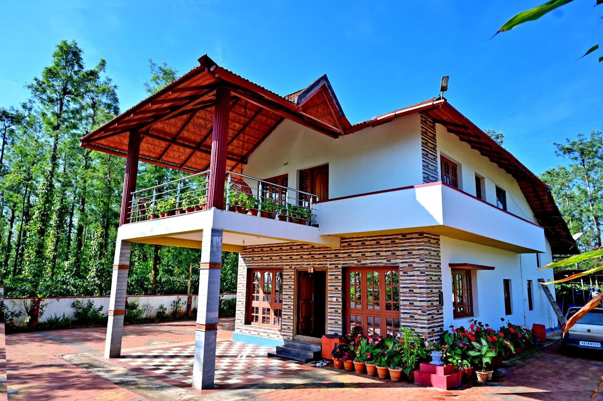 Hulihara Homestay - Full Villa, Coffee Estate & Balcony View サクルシュプール エクステリア 写真